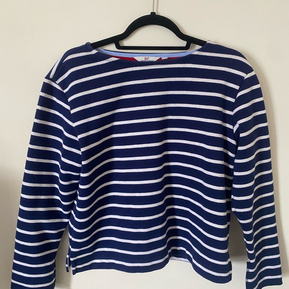 Vineyard vines fleece lined sweater